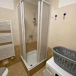 Apartment Kuestengold Ruhig, Familenfreundlich, Mit Terrasse Und Gem Garten Im Eg Rostock