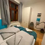 Apartment Kuestengold Ruhig, Familenfreundlich, Mit Terrasse Und Gem Garten Im Eg Rostock