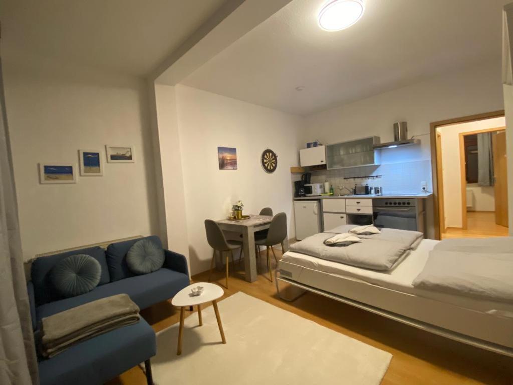 Kuestengold Ruhig, Familenfreundlich, Mit Terrasse Und Gem Garten Im Eg * Rostock