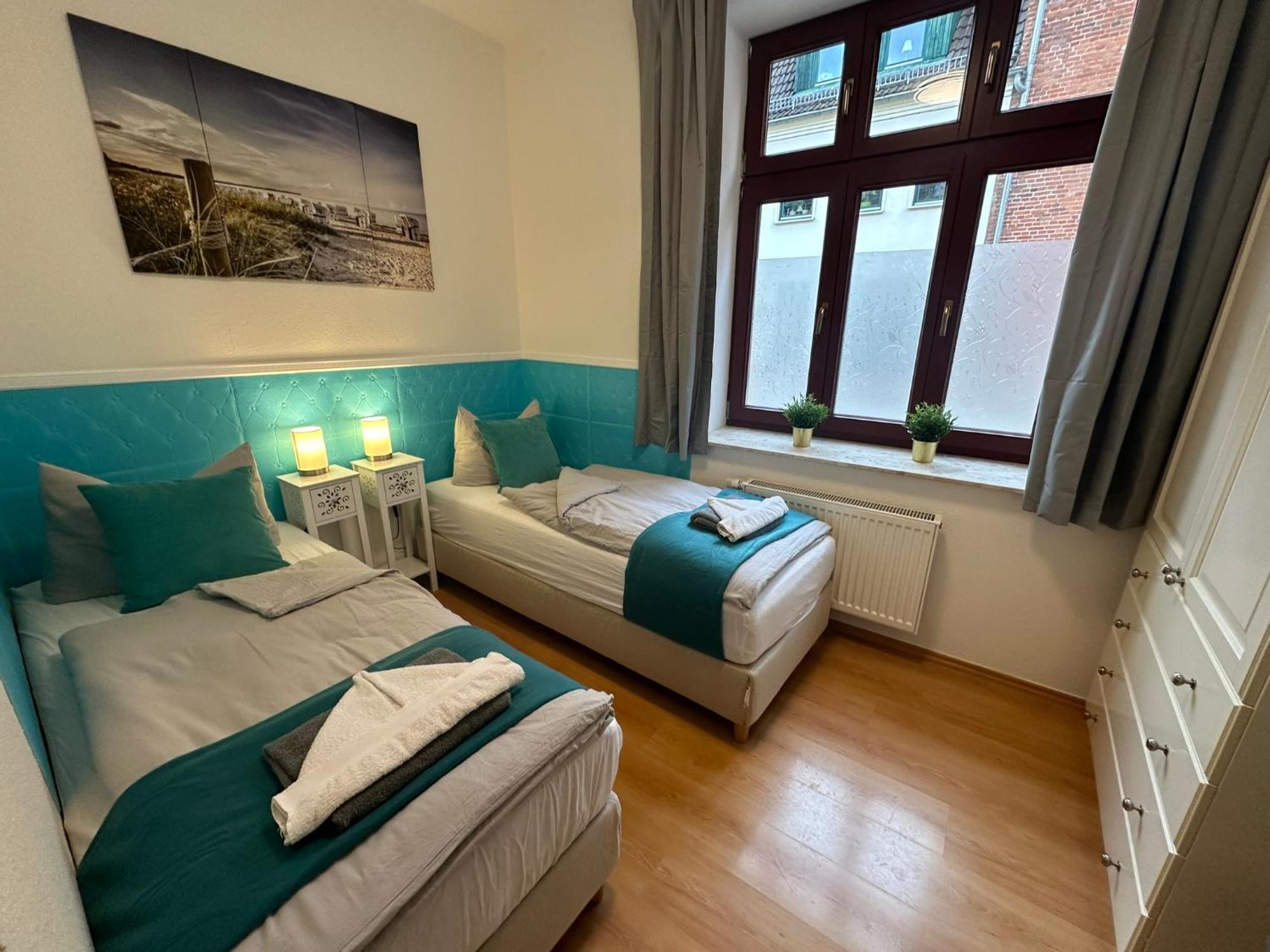 Kuestengold Ruhig, Familenfreundlich, Mit Terrasse Und Gem Garten Im Eg