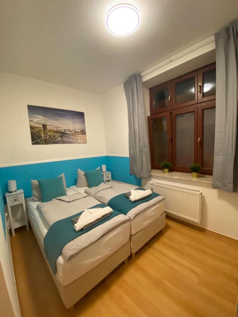 Kuestengold Ruhig, Familenfreundlich, Mit Terrasse Und Gem Garten Im Eg Rostock